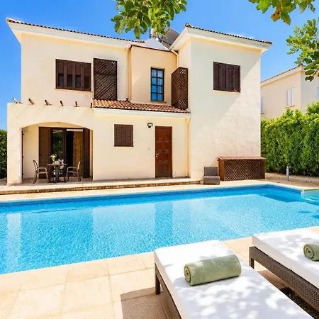 Evelina * Paphos
