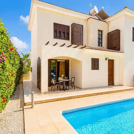 Evelina Villa Paphos